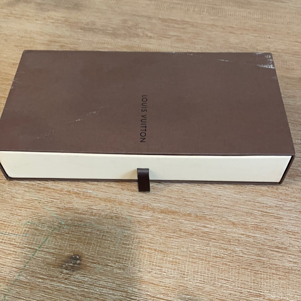 Louis Vuitton wallet box